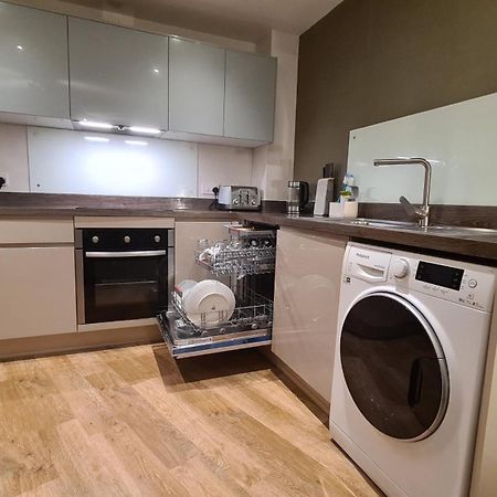 Modern One Bedroom Apartment In Cardiff Bay Εξωτερικό φωτογραφία