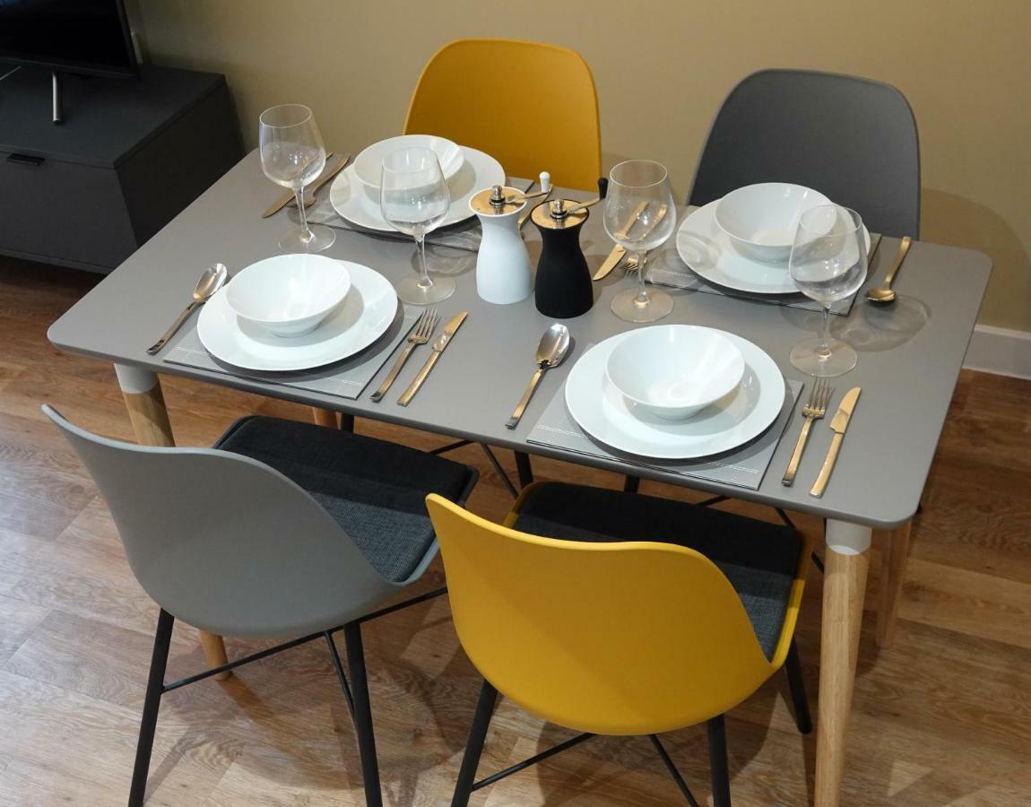Modern One Bedroom Apartment In Cardiff Bay Εξωτερικό φωτογραφία
